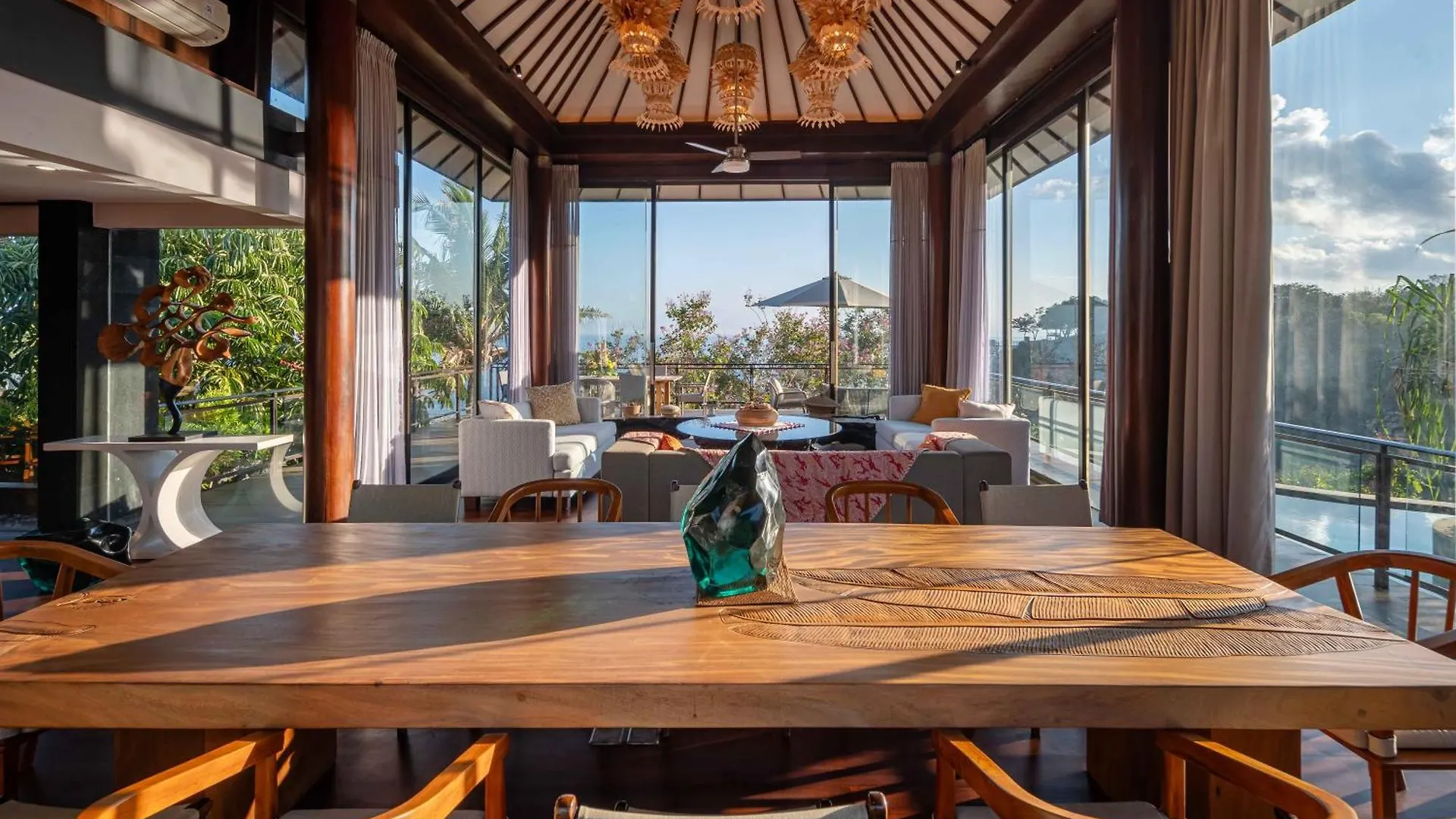 By The Cliff Bali Villa Jimbaran