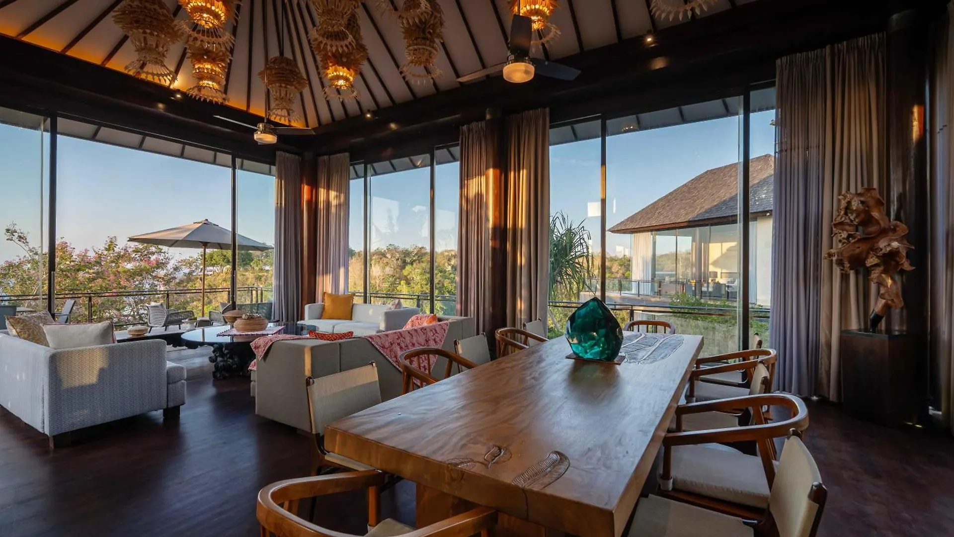 By The Cliff Bali Villa Jimbaran
